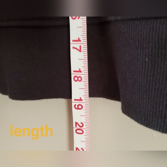 The North Face Women's Pride Black Cropped Sweatshirt Hoodie Size XS - Picture 4 of 9